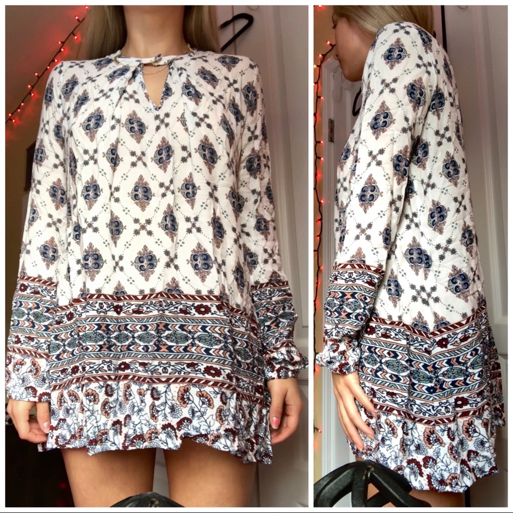 Small Long Sleeve Tunic Shirt with Keyhole Neck